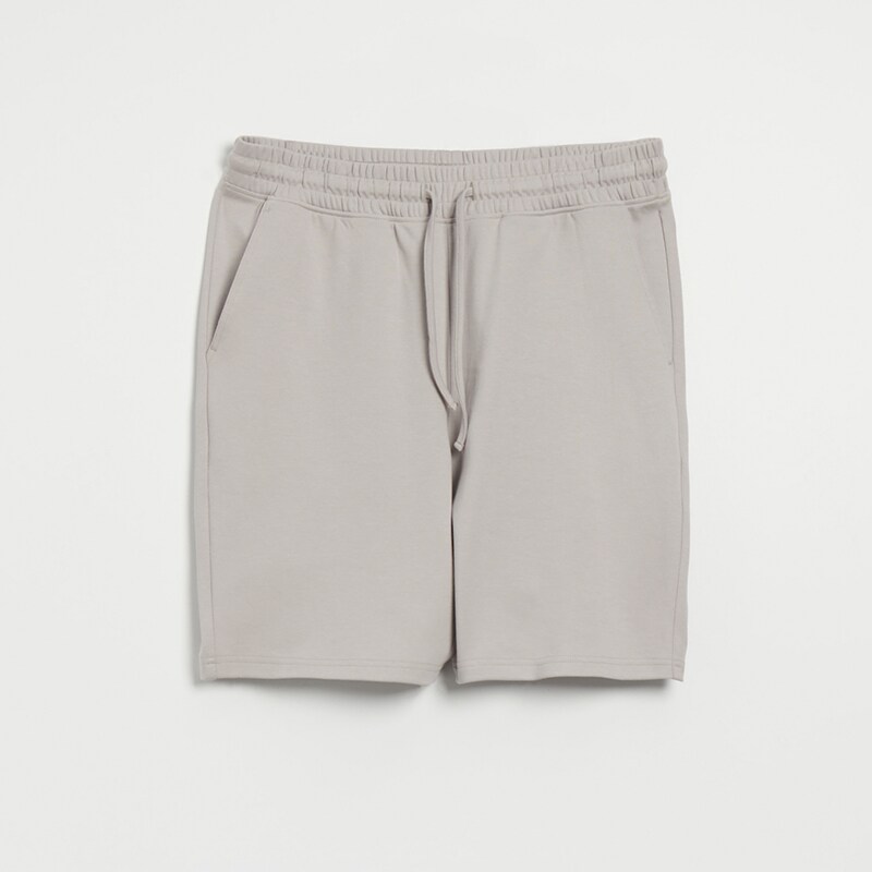 House - pantaloni scurți de trening, cu imprimeu - gri deschis