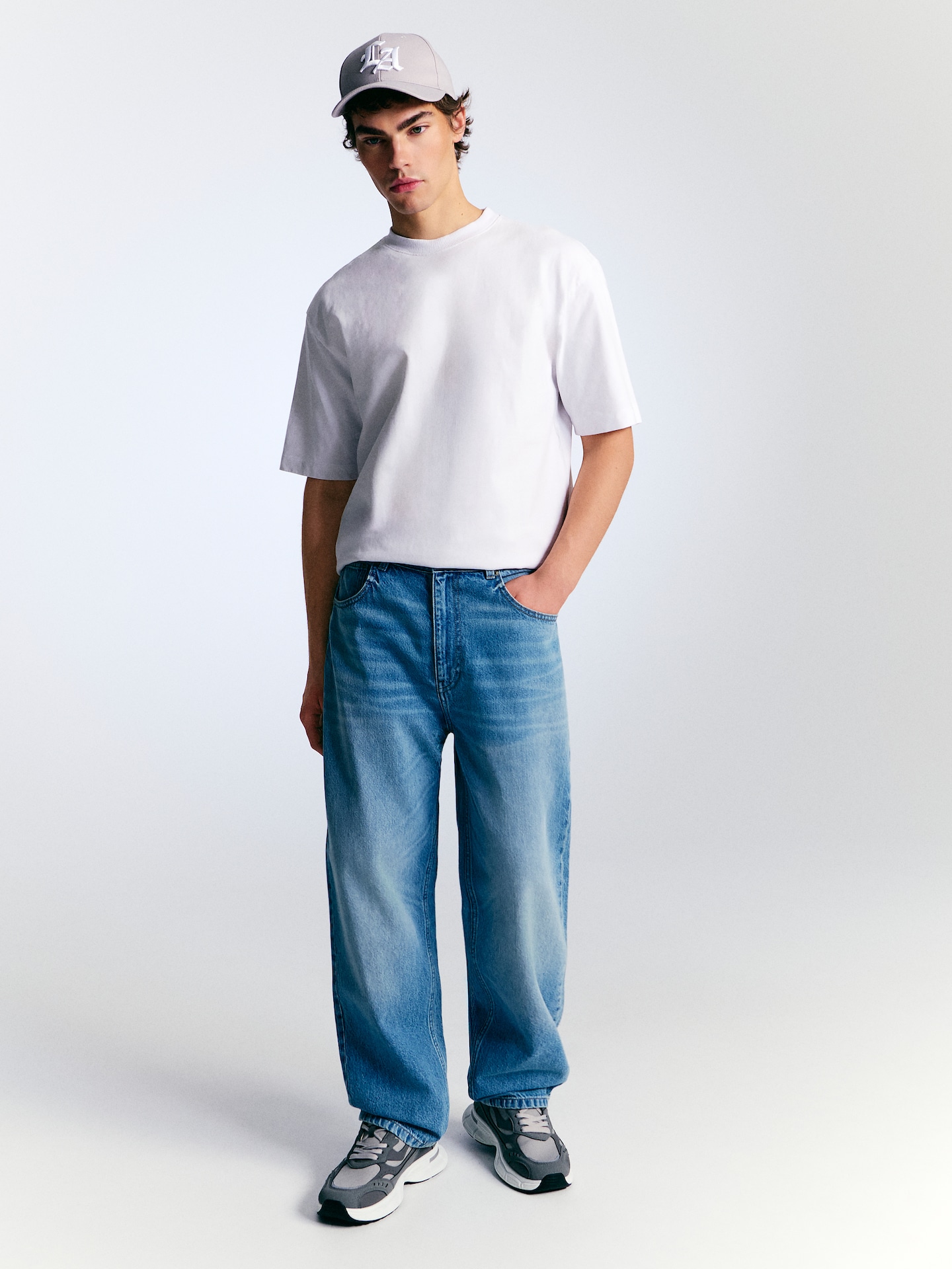 Baggy džinsai