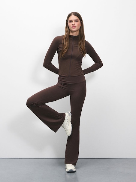 Brązowe spodnie dzwony mid waist z dzianiny ULTRAFLEX