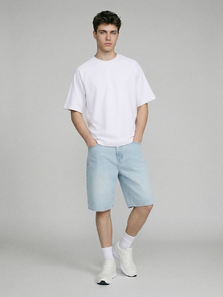 Jasnoniebieskie szorty jeansowe baggy fit z efektem sprania