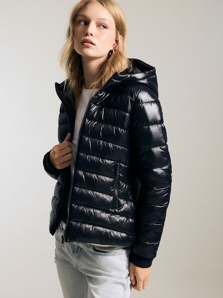Puffer jakna s kapuljačom