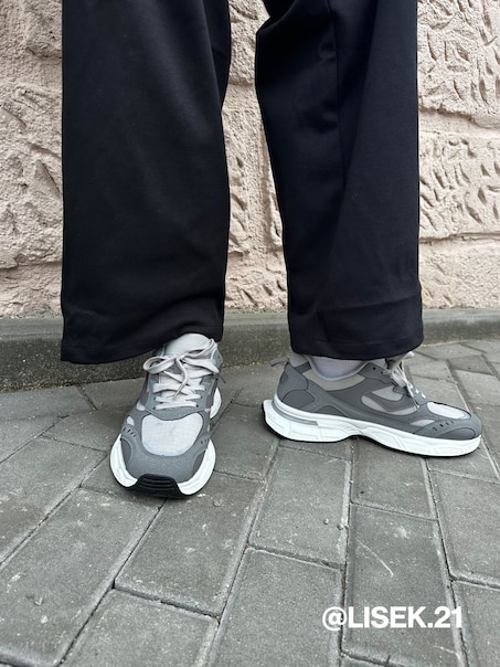 Sneakersy z detalami z imitacji zamszu