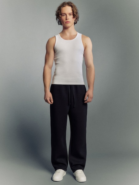 Koszulka bez rękawów basic z okrągłym dekoltem biała