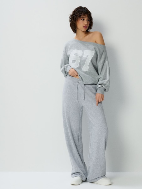 Jasnoszare spodnie dresowe wide leg