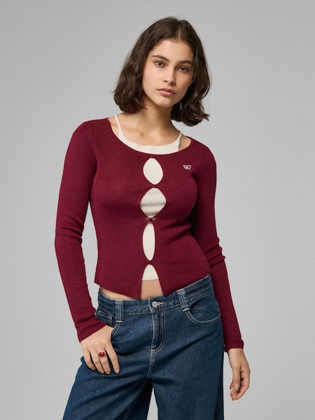 Светр з круглим вирізом