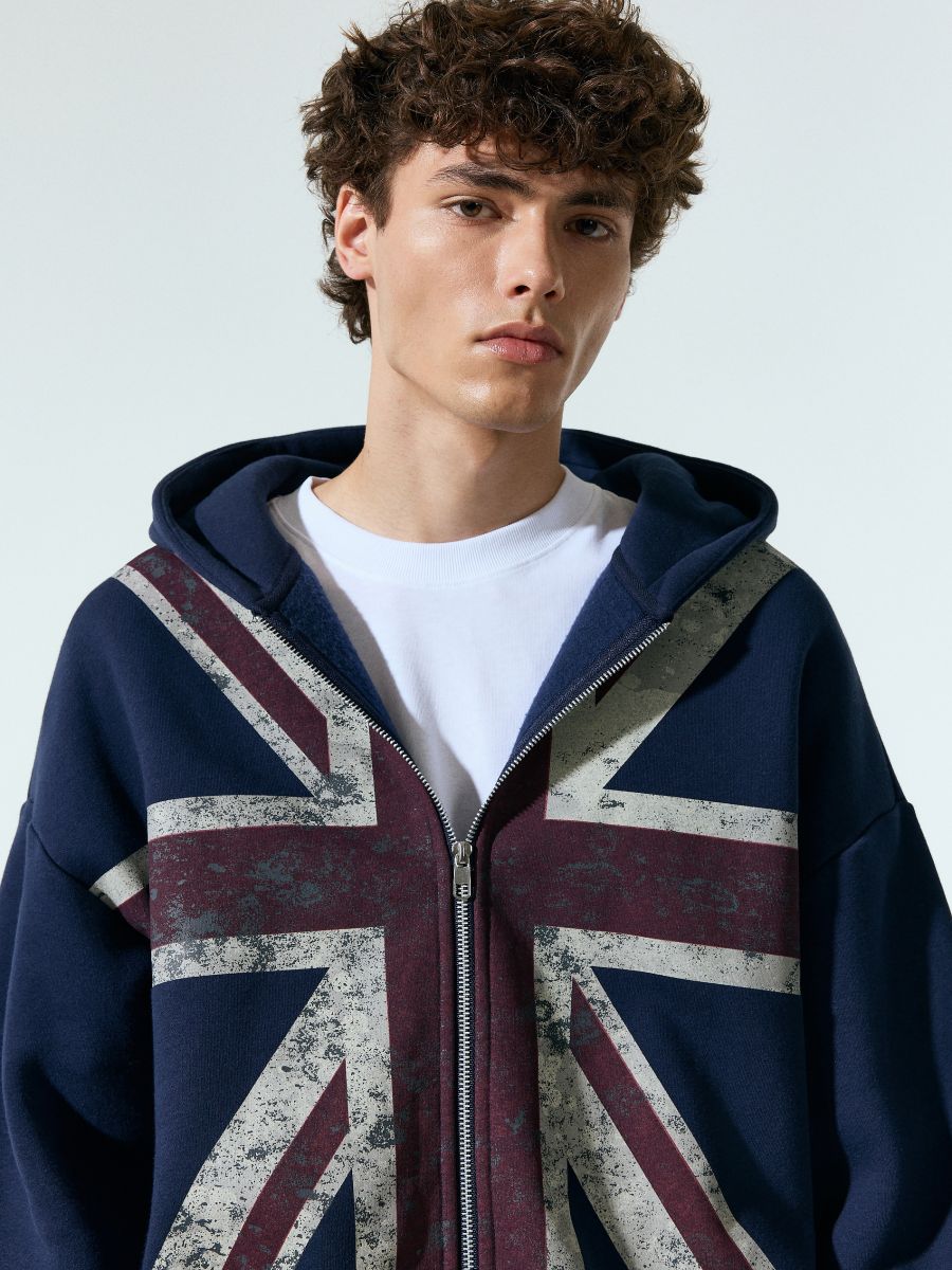 Granatowa bluza rozpinana z kapturem i flagą UK - granatowy - HOUSE