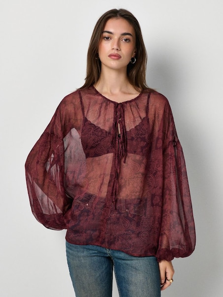 Блузка з довгим рукавом