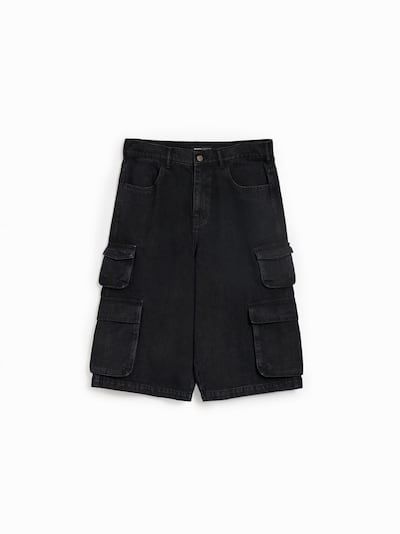 Jeansowe szorty z kieszeniami cargo czarne