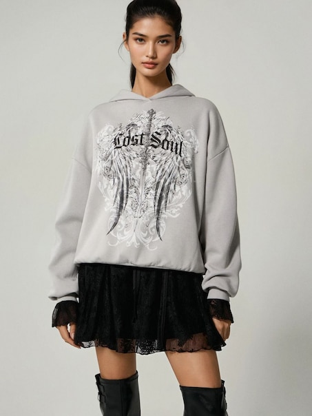 Jasnoszara bluza z kapturem i nadrukiem skrzydeł i napisem Lost Soul