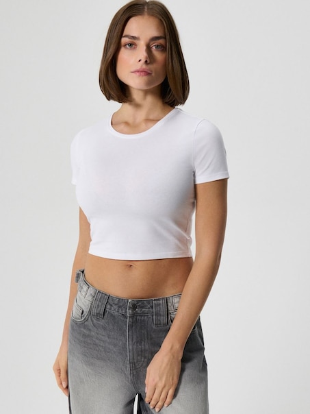 Укорочена футболка