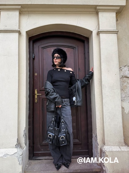Czarna kurtka bomber dad fit