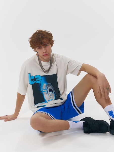 Camiseta con impresión Billie Eilish