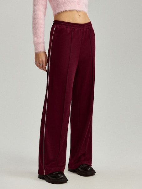 Spodnie dresowe straight fit bordowe