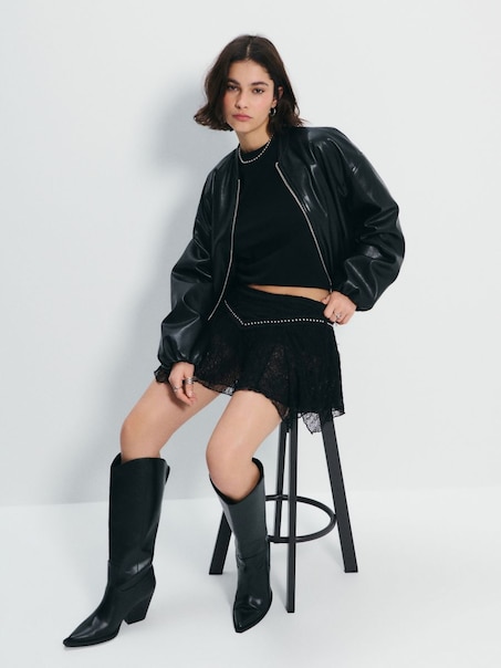 Czarne kowbojki na obcasie