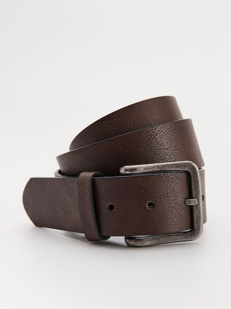 Brązowy pasek z imitacji skóry