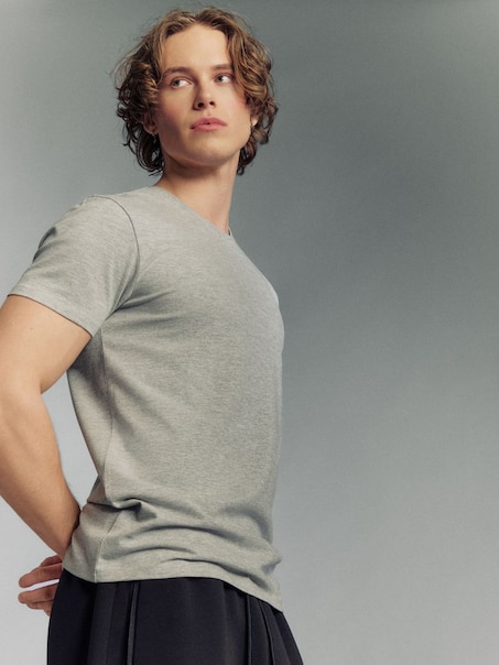 Koszulka slim fit basic z okrągłym dekoltem jasnoszara