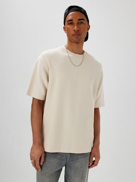 Футболка з круглою горловиною