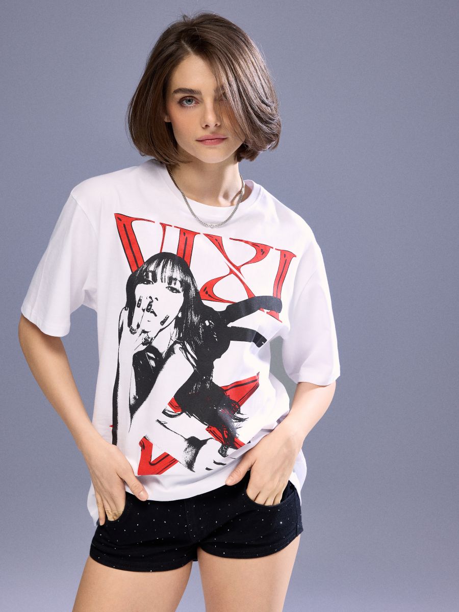 Biała koszulka z nadrukiem Lisa Alterego - biały - HOUSE