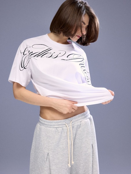 Biała koszulka z napisem Endless Dream