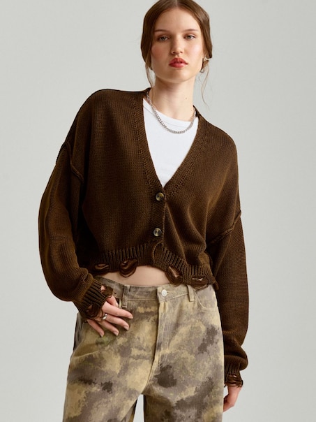 Brązowy cardigan oversize z efektem sprania