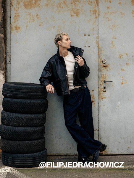 Jeansy baggy fit UNISEX z kolekcji Świeży x HOUSE granatowe