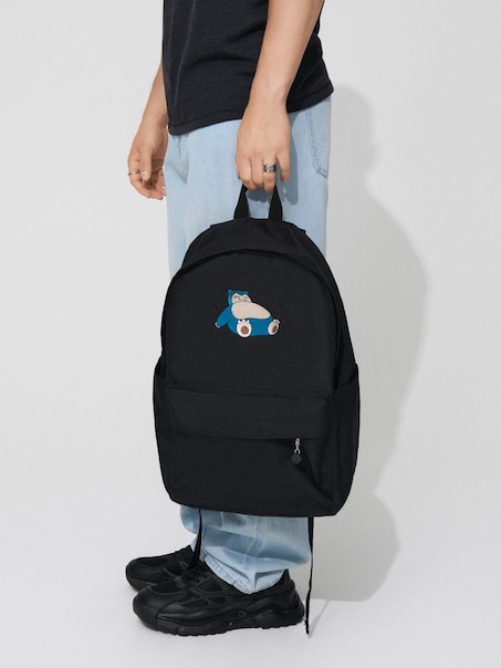 Batoh s kapsami Pokémon