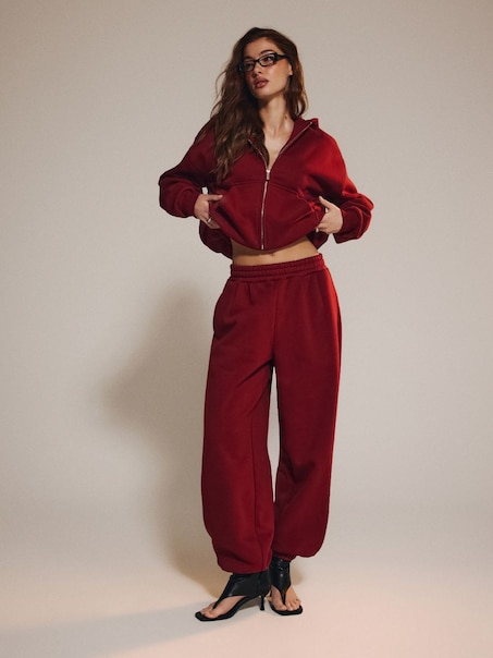 Bordowe spodnie dresowe baggy House x Klaudia Sadownik