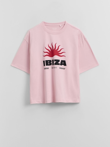 Jasnoróżowa koszulka z nadrukiem Ibiza