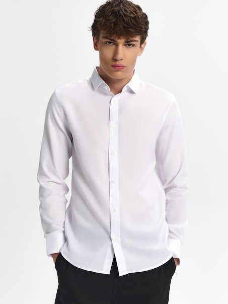 Biała koszula regular fit z długim rękawem