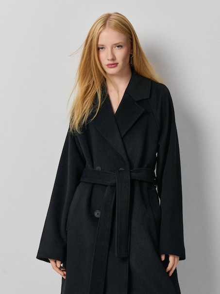 Пальто з тканини з додаванням вовни