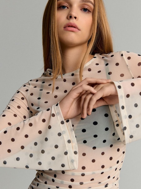 Блузка з довгим рукавом