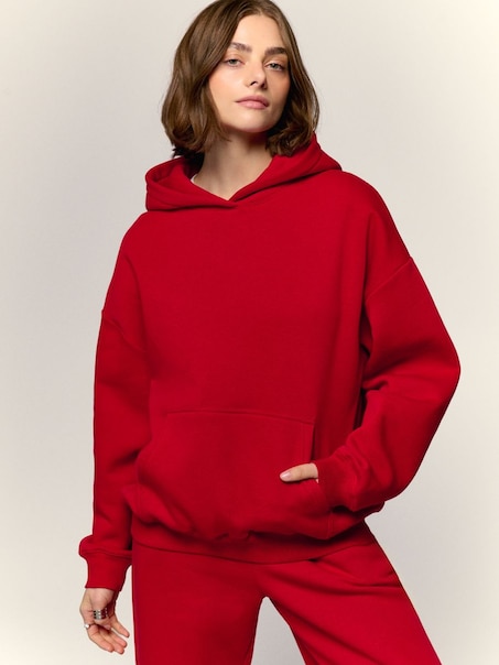 Czerwona bluza basic z kapturem