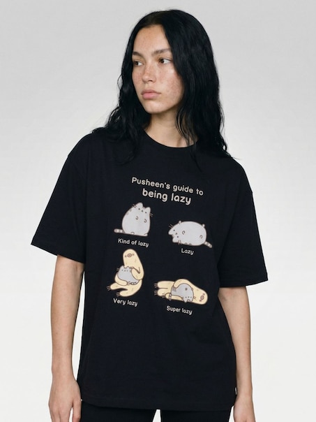 Футболка з принтом Pusheen