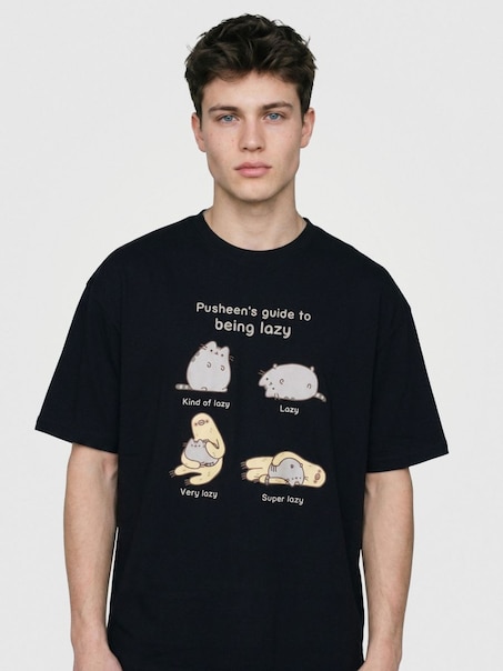 Футболка з принтом Pusheen