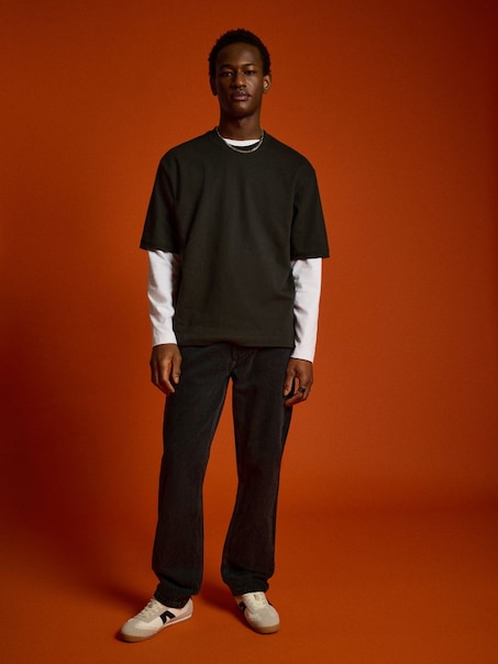 Straight-lõikega teksapüksid