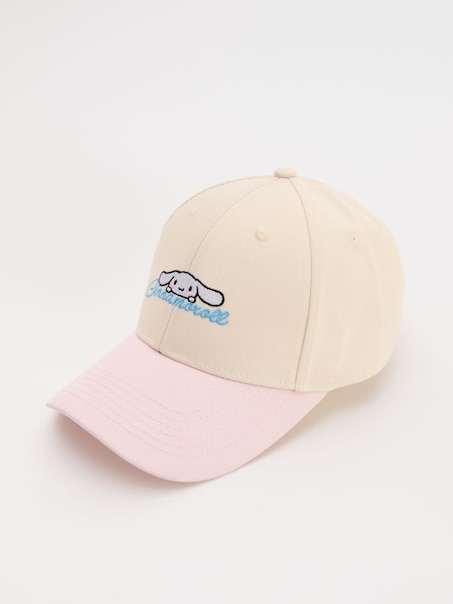 Бейсболка Cinnamoroll