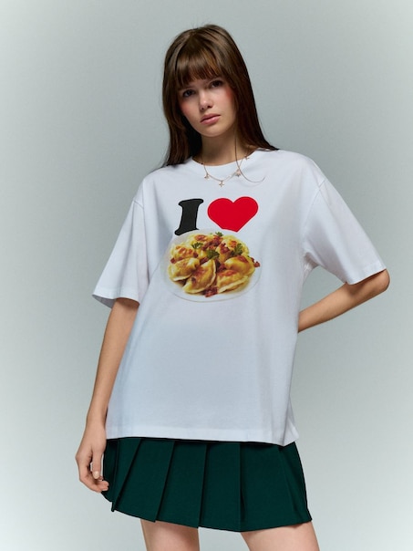 Świąteczna koszulka z motywem pierogów biała