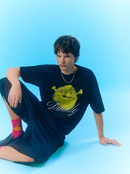 Czarna koszulka z nadrukiem Daddy Shrek x Włodi4444