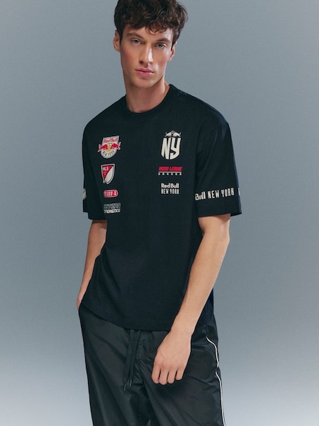 Czarna koszulka z nadrukiem Red Bull Major League Soccer