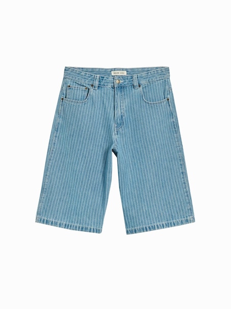 Niebieskie szorty jeansowe baggy w paski