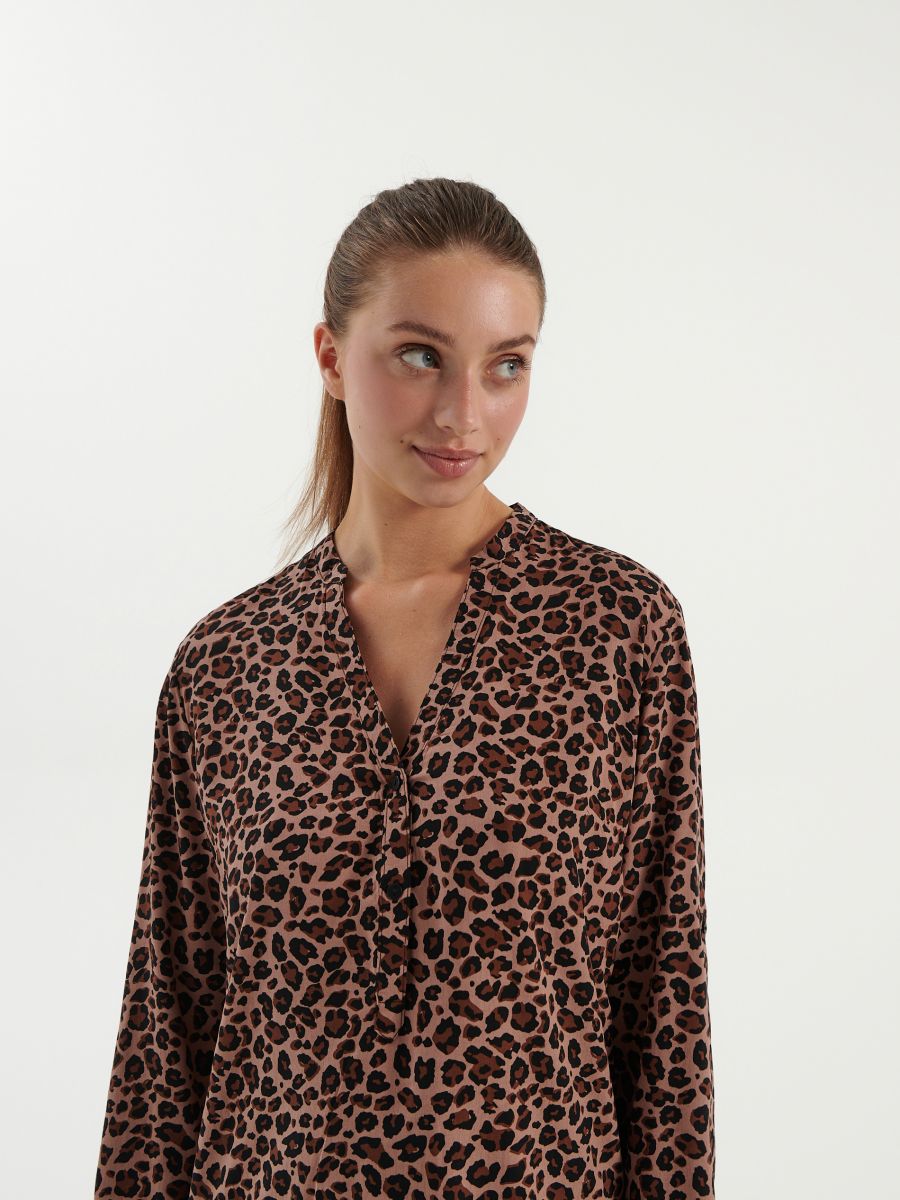 Blusa de tela de leopardo, HOUSE,