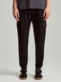 Czarne joggery z kieszeniami cargo - czarny - HOUSE - small2