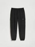 Czarne joggery z kieszeniami cargo - czarny - HOUSE - small4
