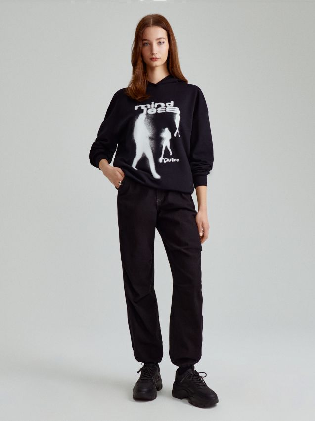 Czarna bluza z kapturem i nadrukiem Mind Less - HOUSE - 009AL-99X