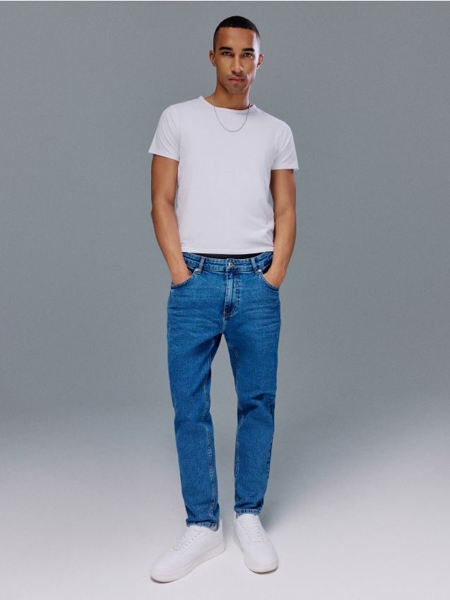Niebieskie jeansy carrot fit