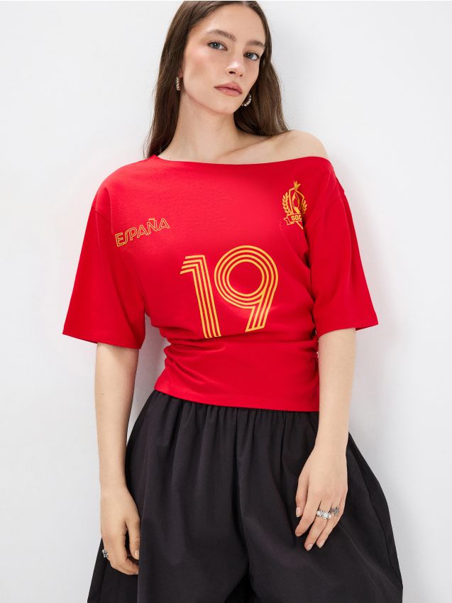 Czerwona koszulka z nadrukiem España