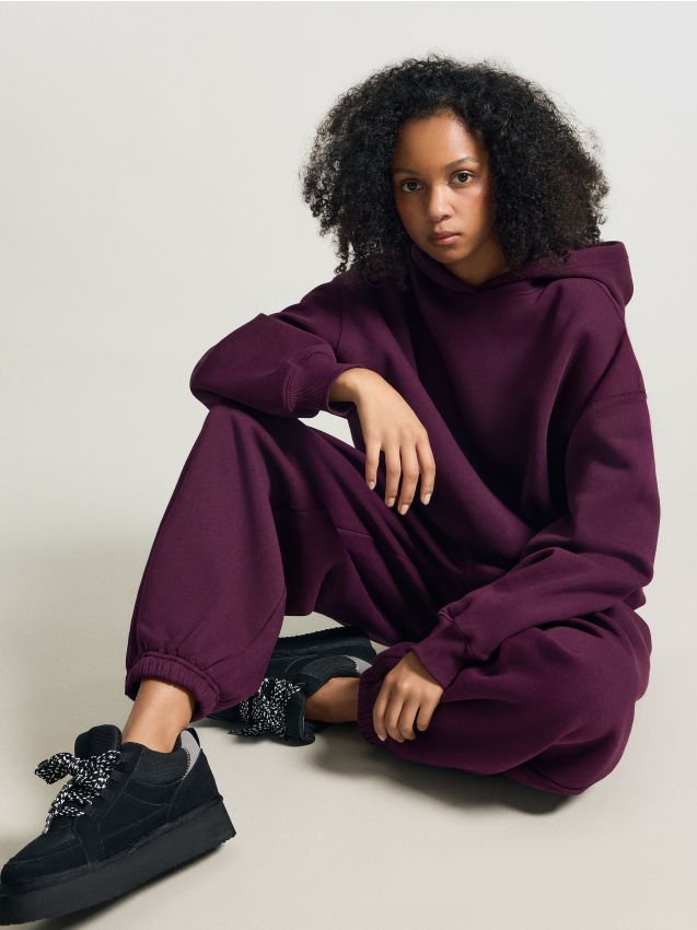 Bordowa bluza basic typu bombka z kapturem