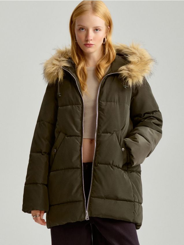 Καπιτονέ παλτό με κουκούλα