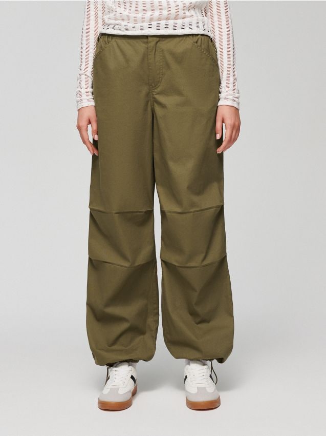 ◆THE MUSEUM VISITOR◆ HEART SPRAYED POCKET NYLON PANTS KHAK Men's comfort cargo pants - The essentials FBM009-002