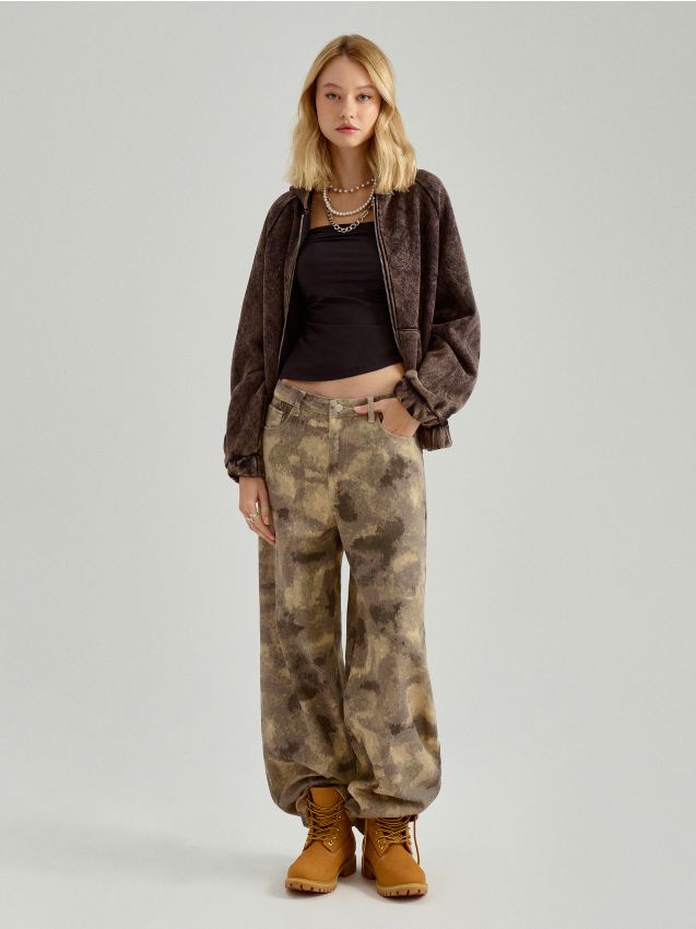 LADIES` JEANS TROUSERS